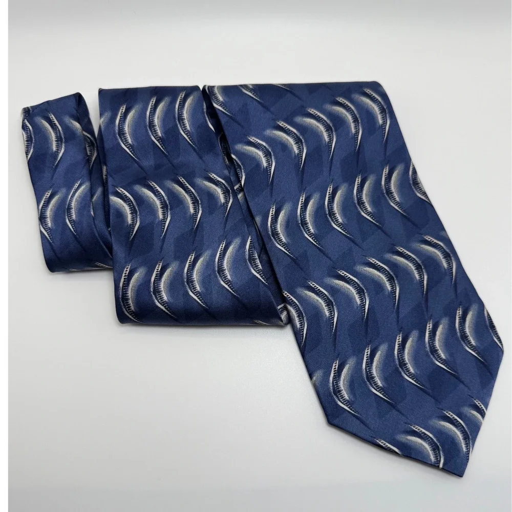 Towne Square Necktie OS Blue Silk Geometric Wave Retro Vintage Professional Tie